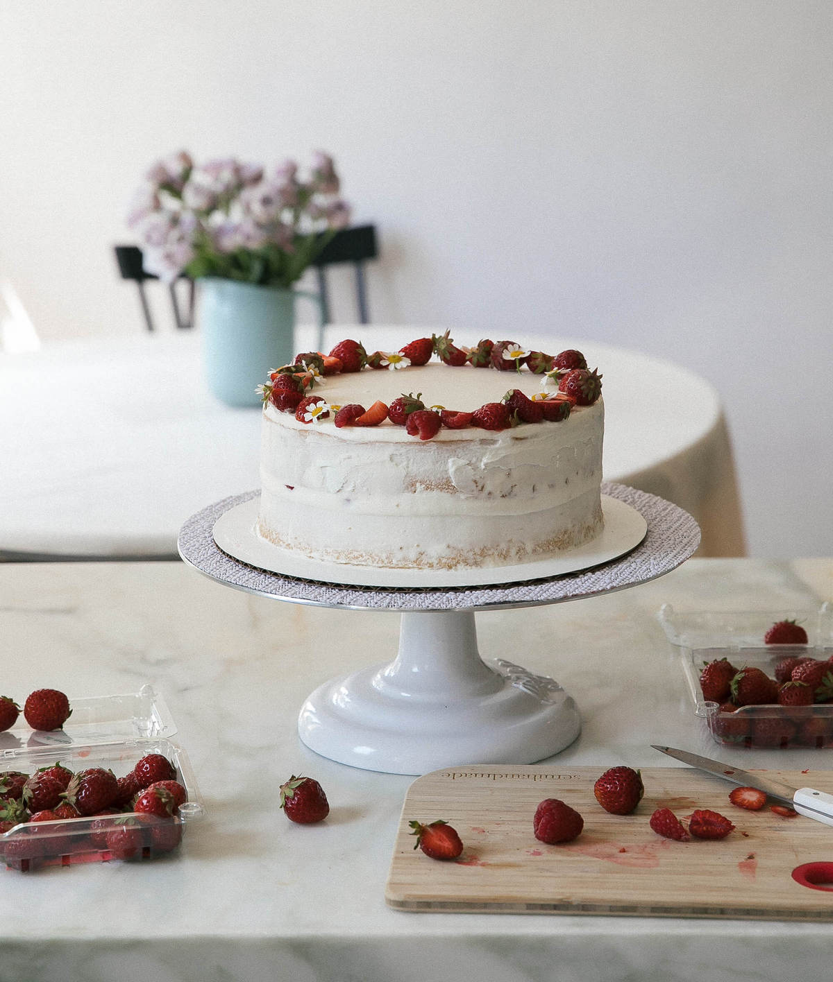Expert tips for perfect white cake